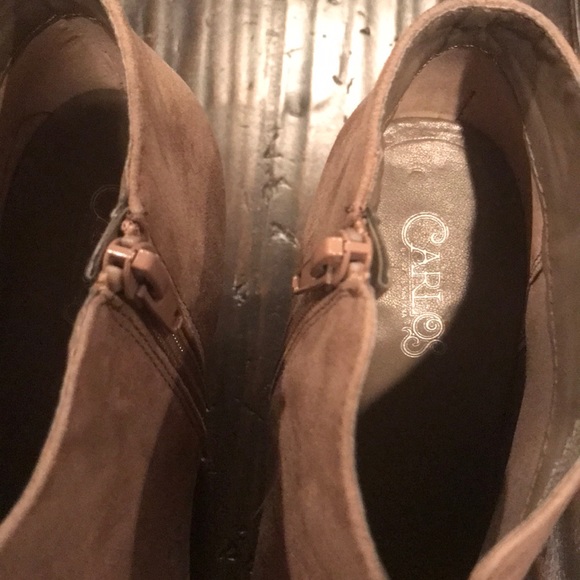 CARLOS SANTANA Tan Ankle Boots. Size 6 1/2. - Picture 5 of 6